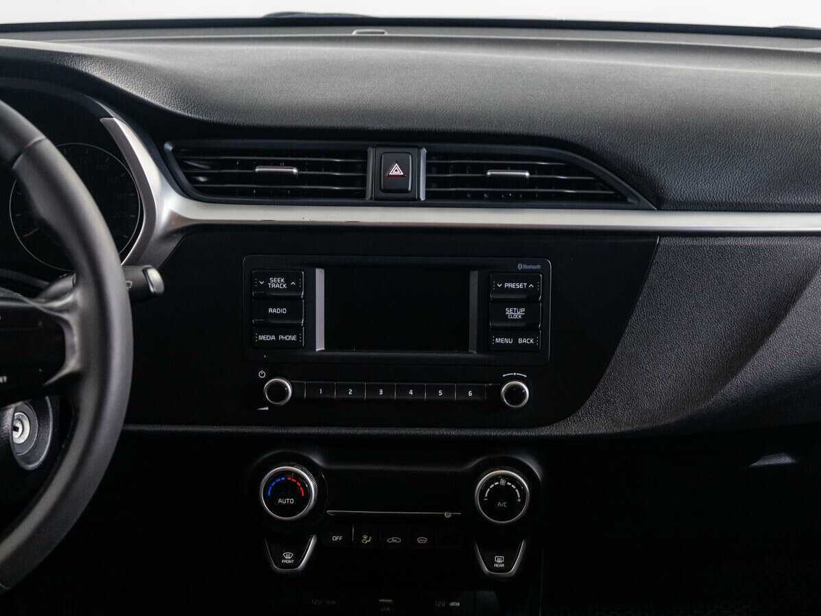 Kia Rio с пробегом — 2020 год. Фото: #13