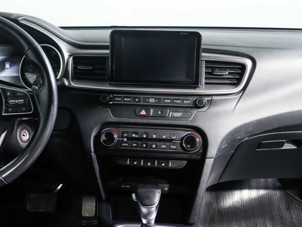 Kia Ceed с пробегом — 2018 год. Фото: #11