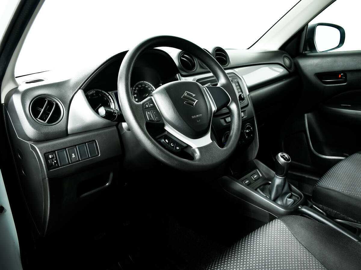 Suzuki Vitara с пробегом — 2018 год. Фото: #12