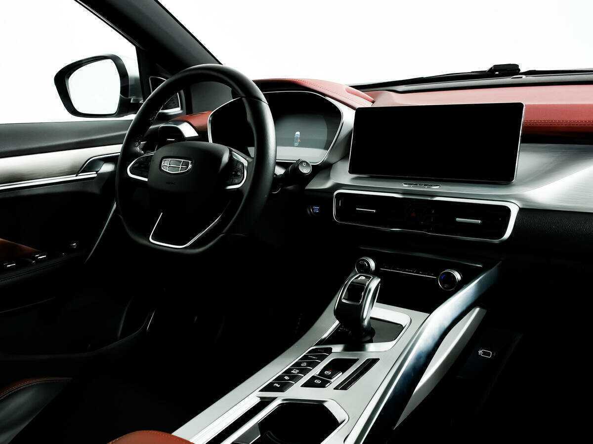 Geely Coolray с пробегом — 2022 год. Фото: #8