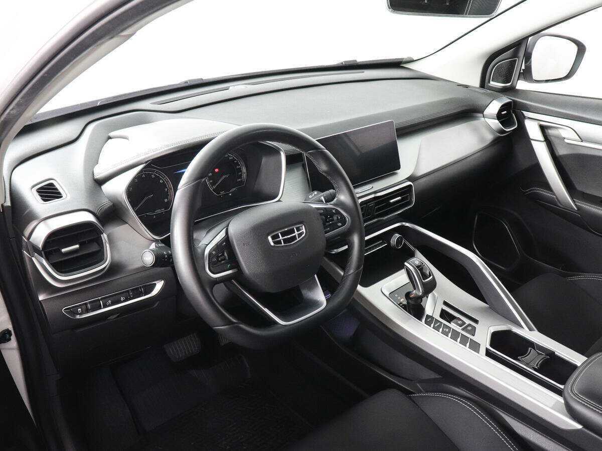 Geely Coolray с пробегом — 2022 год. Фото: #8