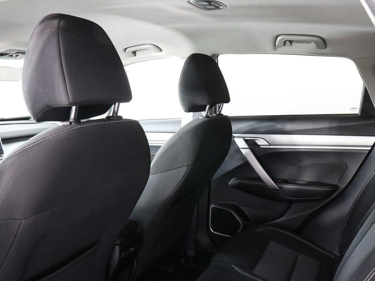 Geely Coolray с пробегом — 2022 год. Фото: #10