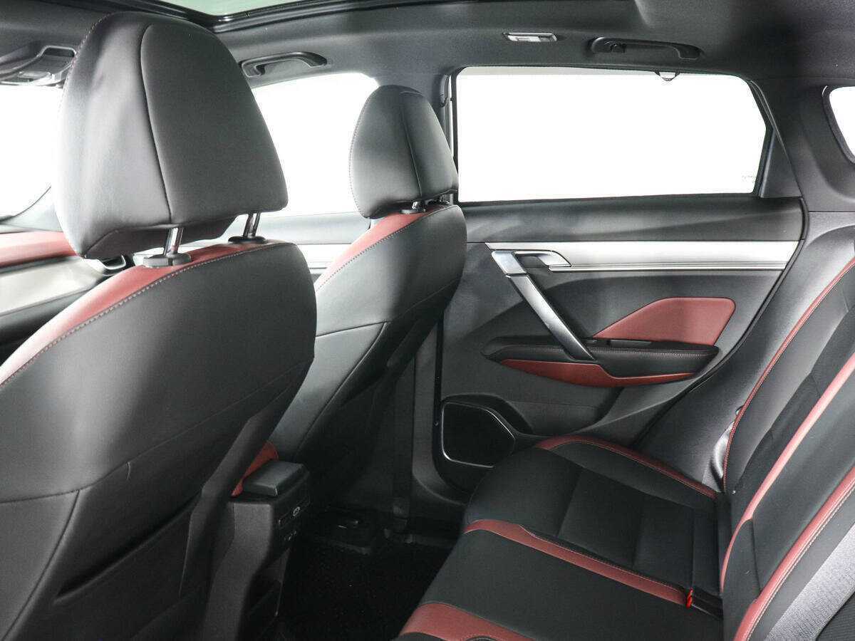 Geely Coolray с пробегом — 2022 год. Фото: #11