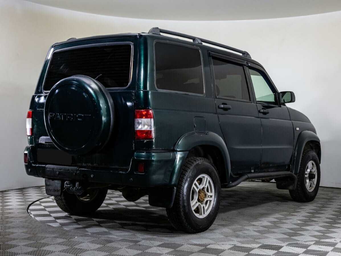 УАЗ Patriot с пробегом — 2012 год. Фото: #3