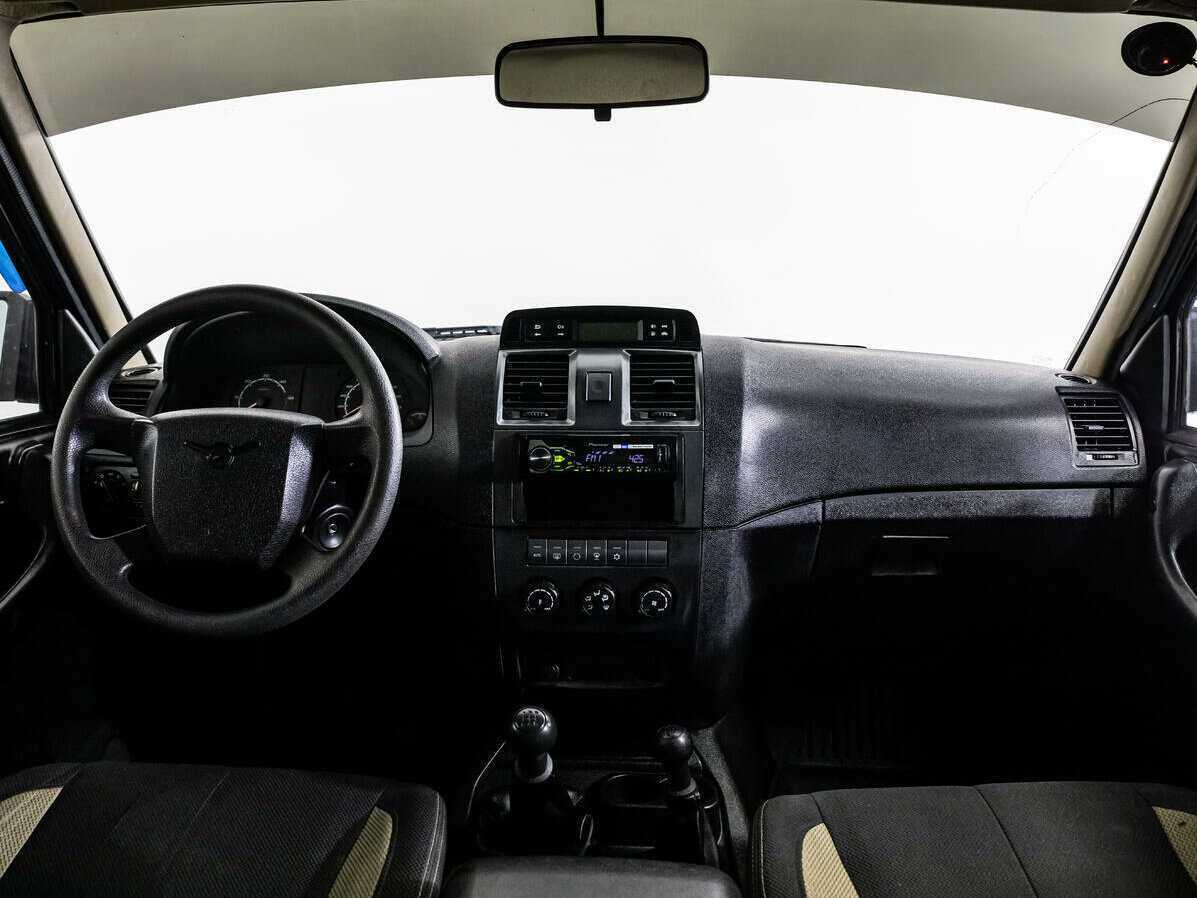 УАЗ Patriot с пробегом — 2012 год. Фото: #7