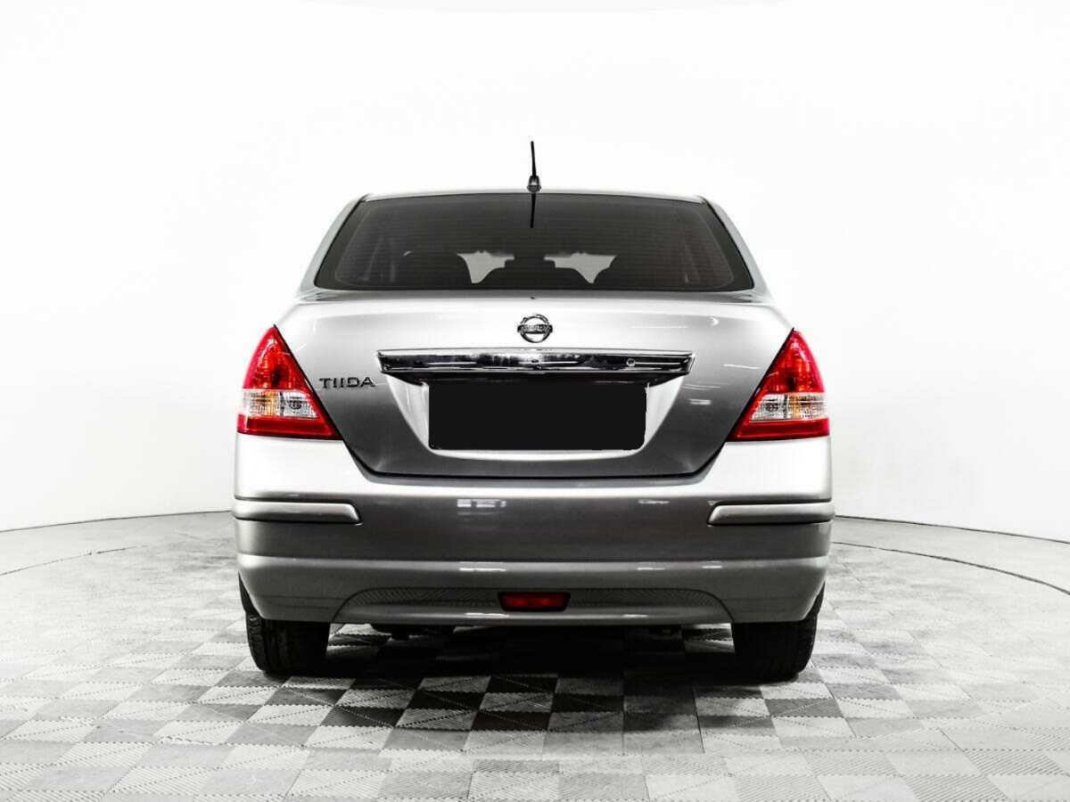 Nissan Tiida с пробегом — 2013 год. Фото: #5