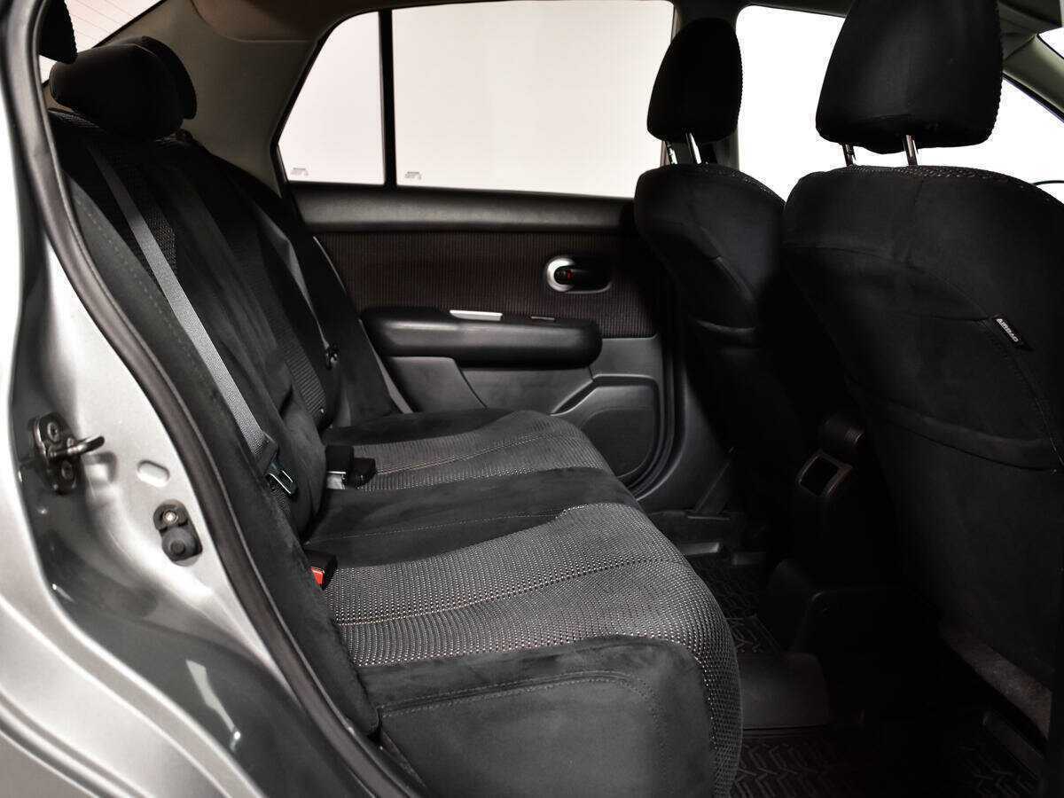 Nissan Tiida с пробегом — 2013 год. Фото: #9