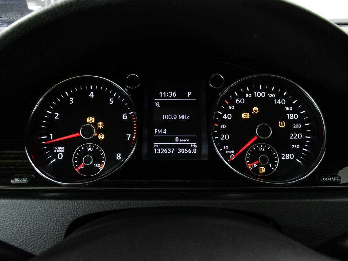 Volkswagen Passat CC с пробегом — 2013 год. Фото: #11