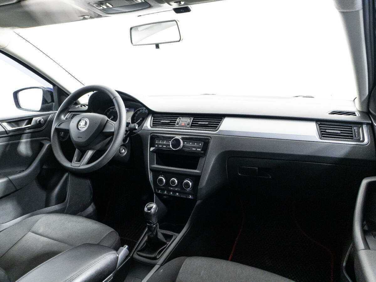 Skoda Rapid с пробегом — 2018 год. Фото: #8