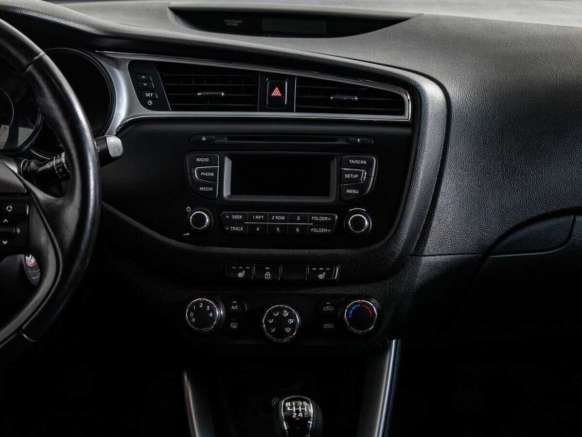 Kia Ceed с пробегом — 2017 год. Фото: #10