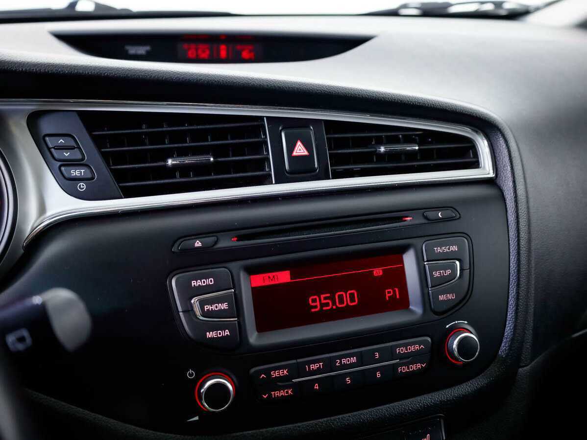 Kia Ceed с пробегом — 2017 год. Фото: #14