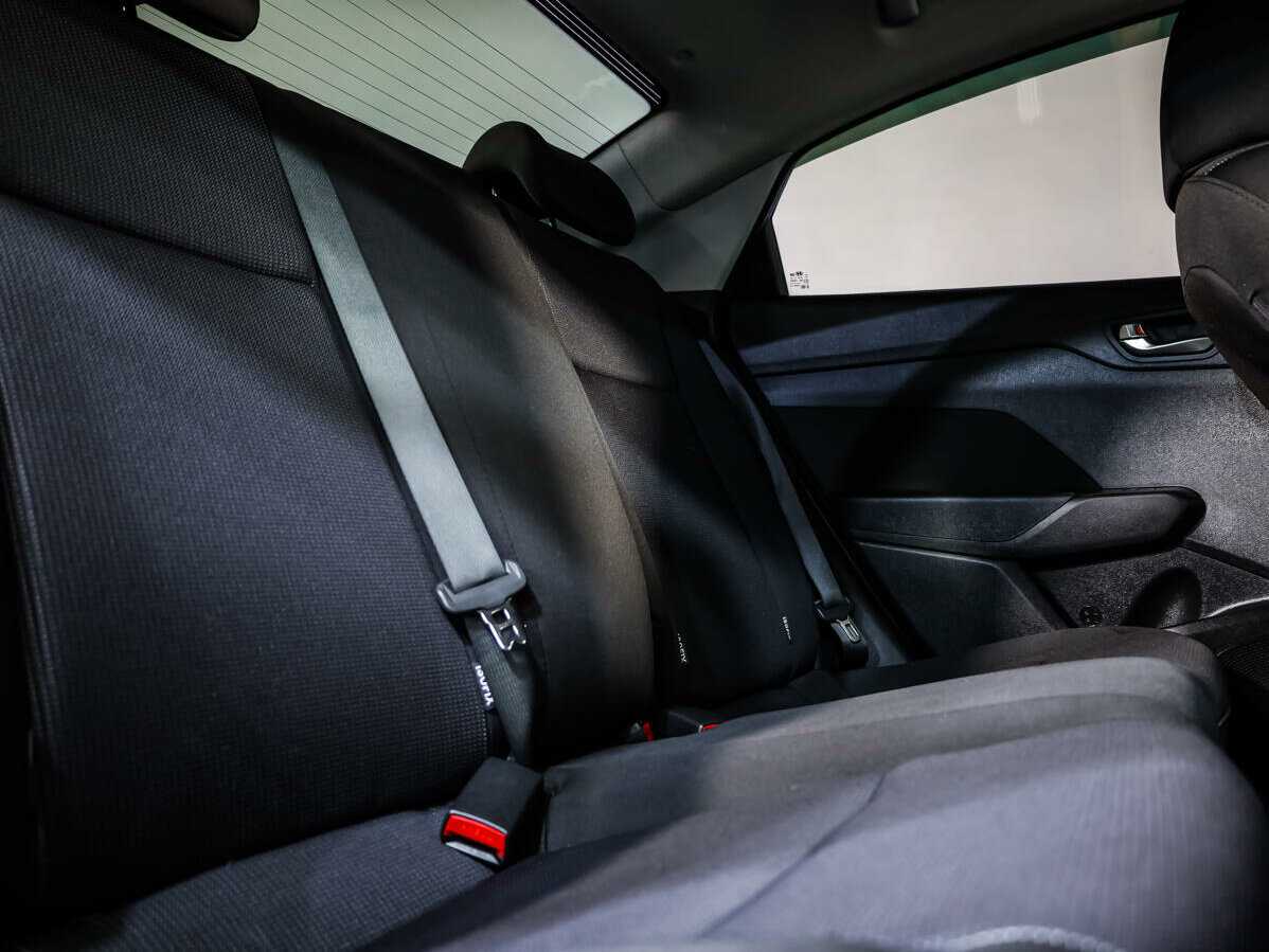 Hyundai Solaris с пробегом — 2019 год. Фото: #11