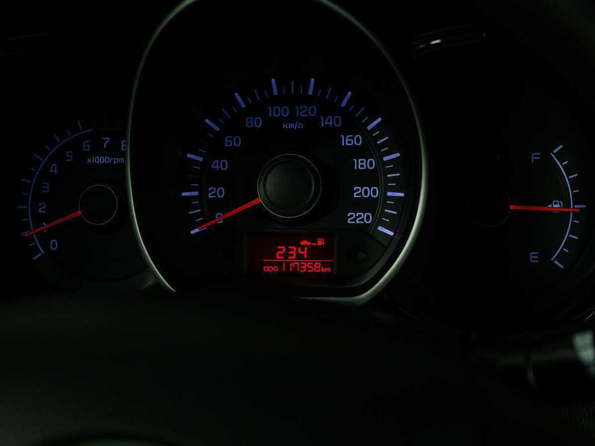 Kia Rio с пробегом — 2013 год. Фото: #10