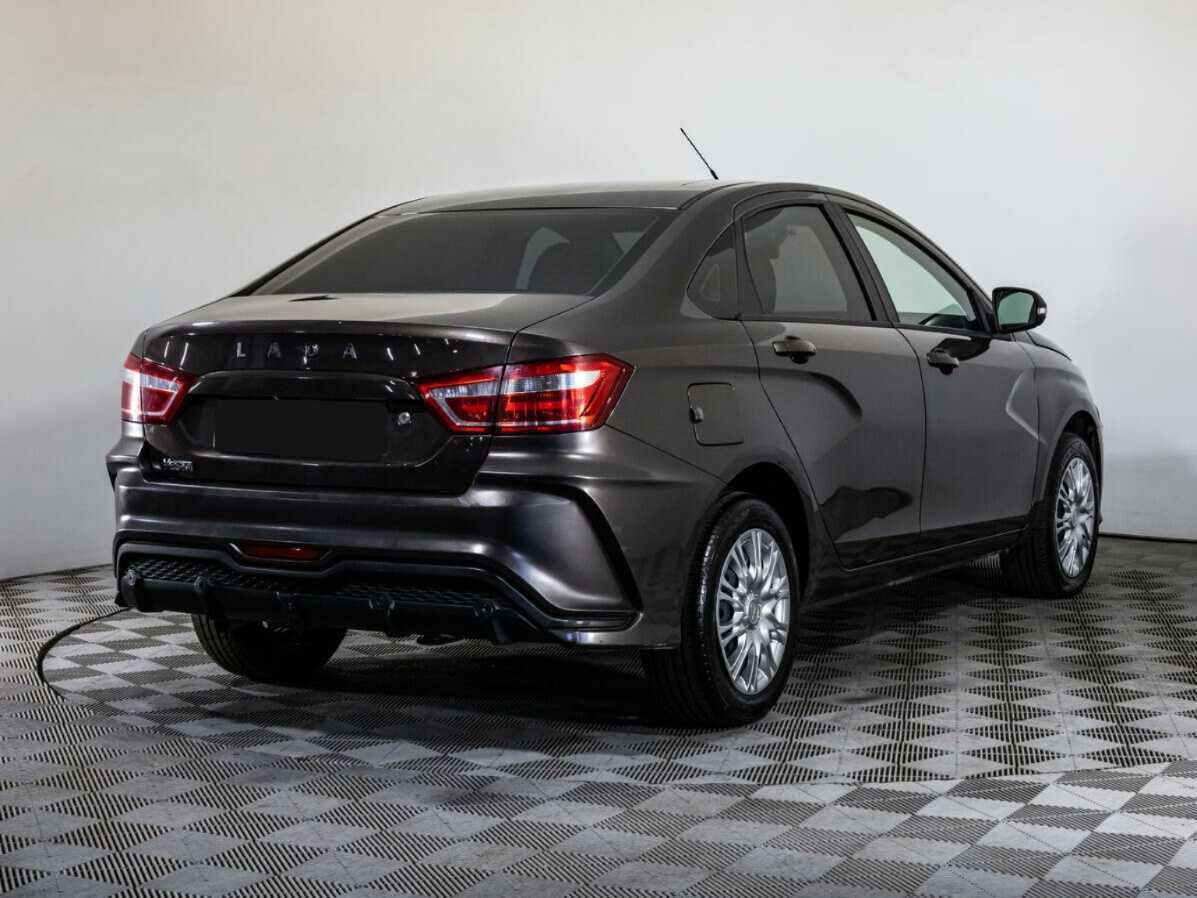 Lada (ВАЗ) Vesta с пробегом — 2016 год. Фото: #4