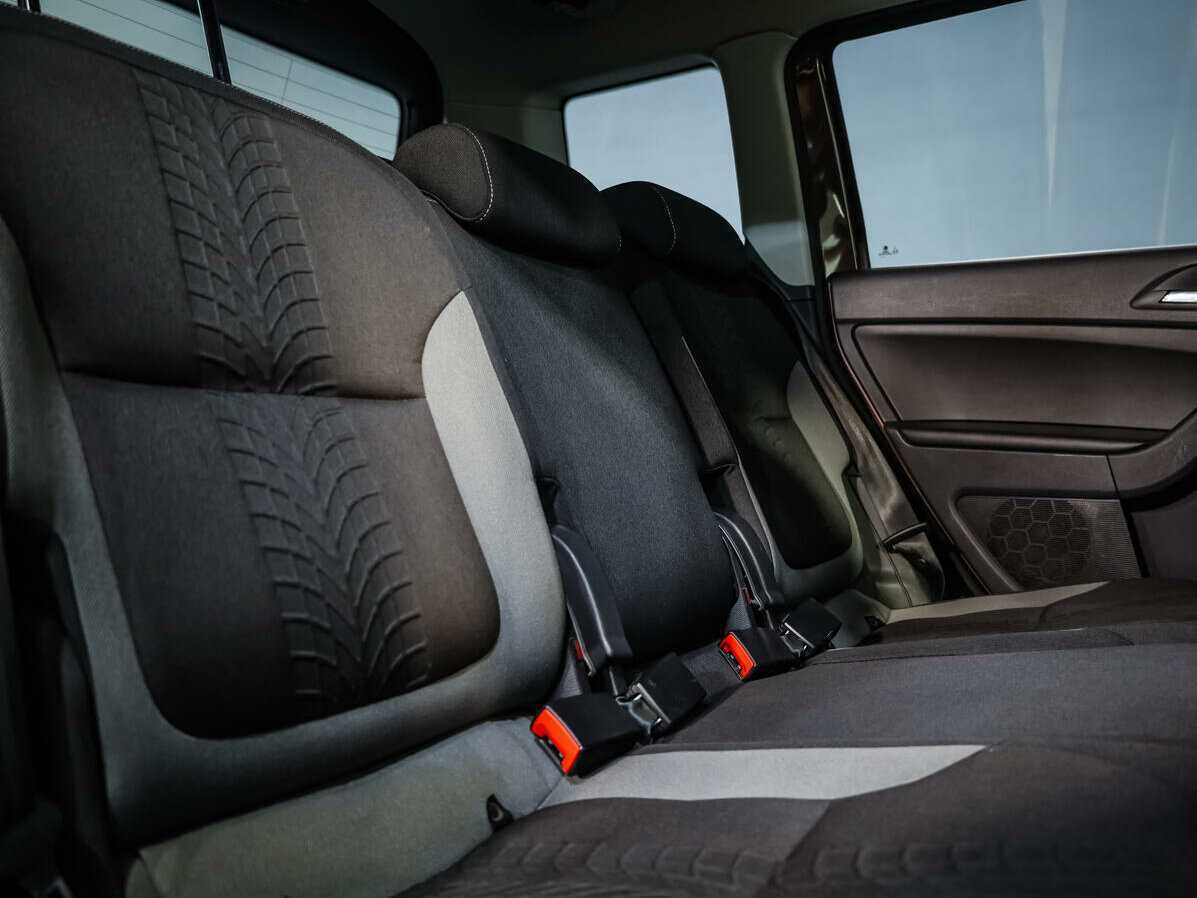 Skoda Yeti с пробегом — 2015 год. Фото: #11