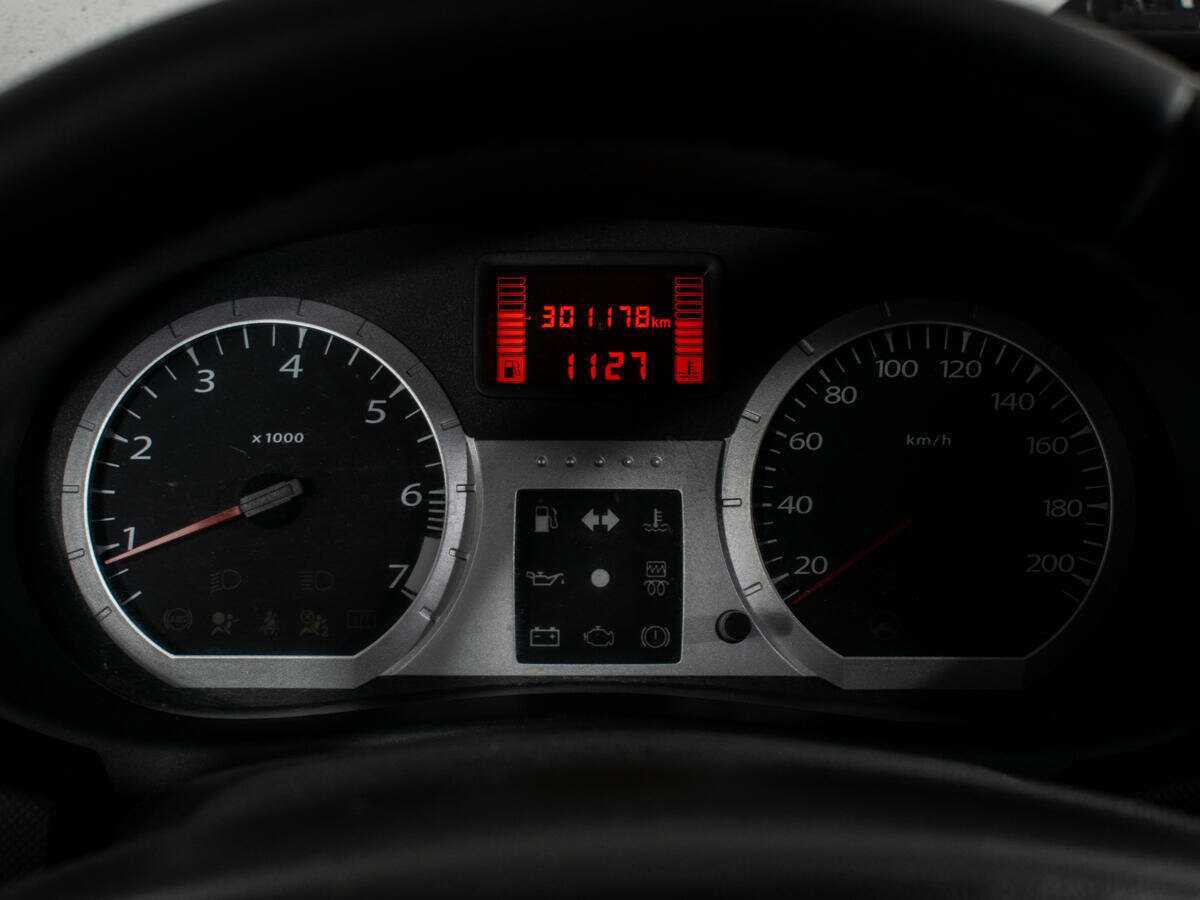 Lada (ВАЗ) Largus с пробегом — 2014 год. Фото: #8