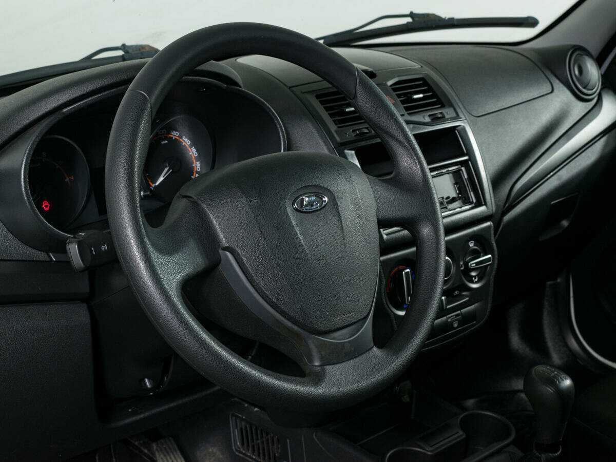 Lada (ВАЗ) Granta с пробегом — 2018 год. Фото: #11