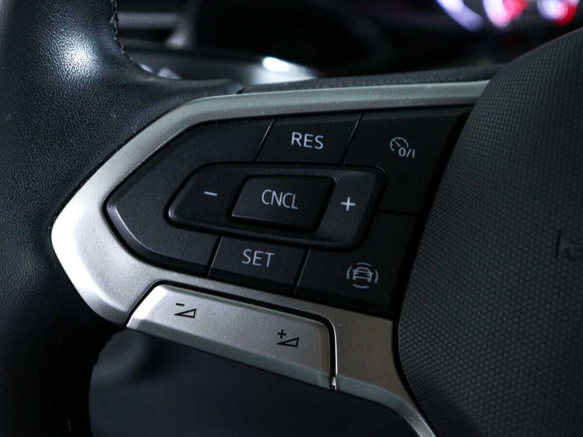 Volkswagen Polo с пробегом — 2021 год. Фото: #13