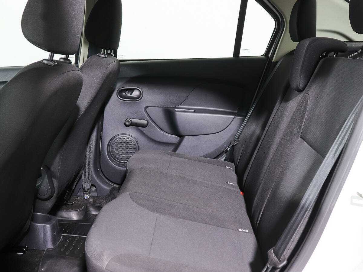 Renault Logan с пробегом — 2020 год. Фото: #8