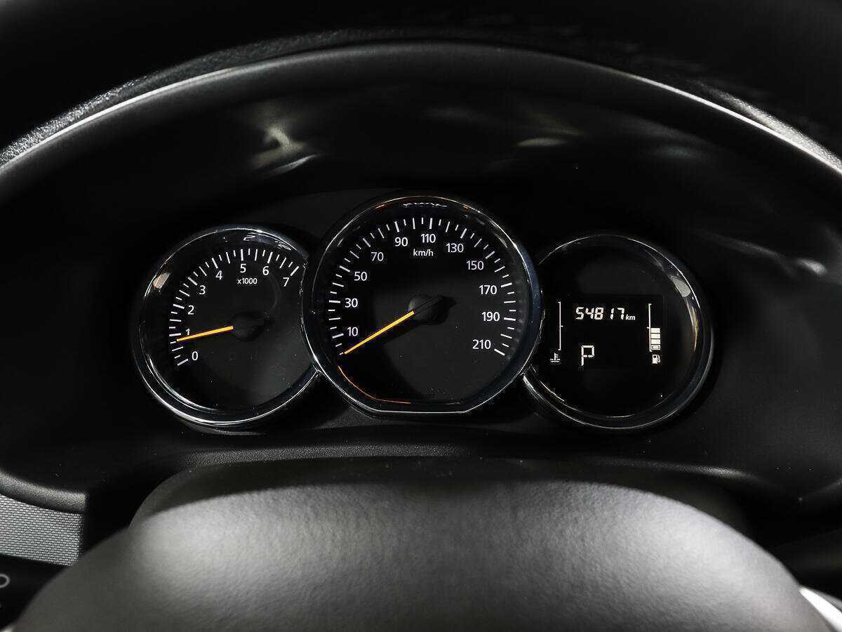 Renault Sandero с пробегом — 2019 год. Фото: #10