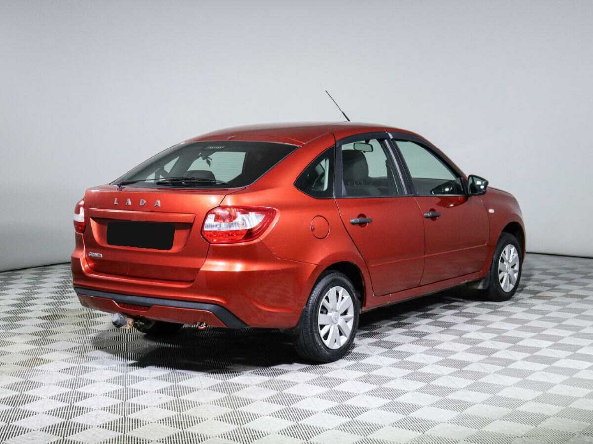 Lada (ВАЗ) Granta с пробегом — 2019 год. Фото: #3