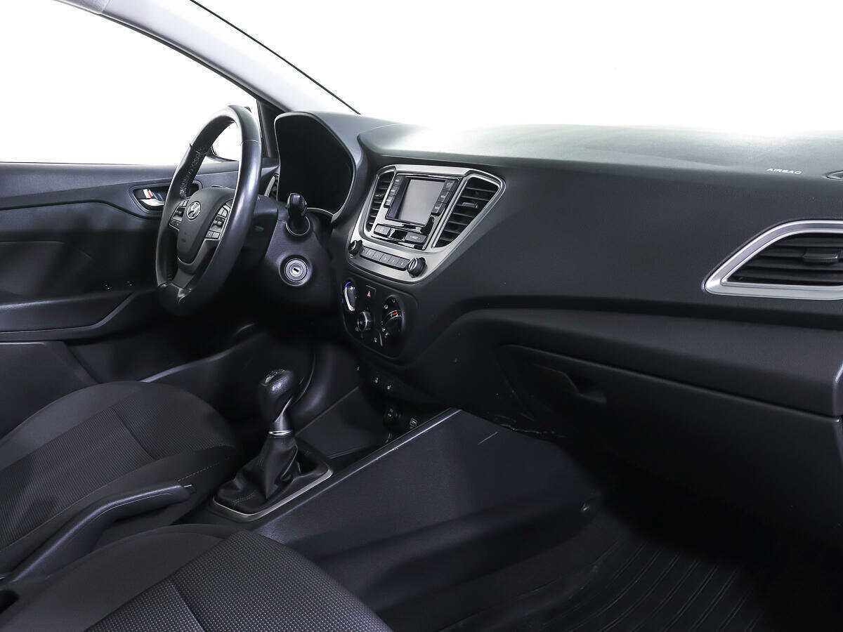 Hyundai Solaris с пробегом — 2019 год. Фото: #7