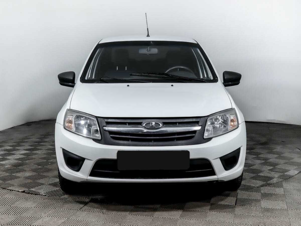 Lada (ВАЗ) Granta с пробегом — 2015 год. Фото: #1