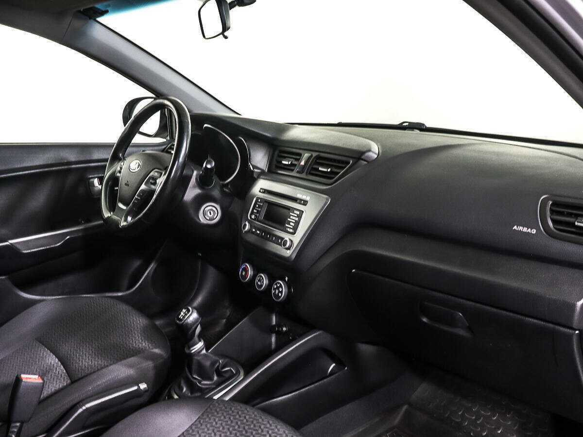 Kia Rio с пробегом — 2016 год. Фото: #7