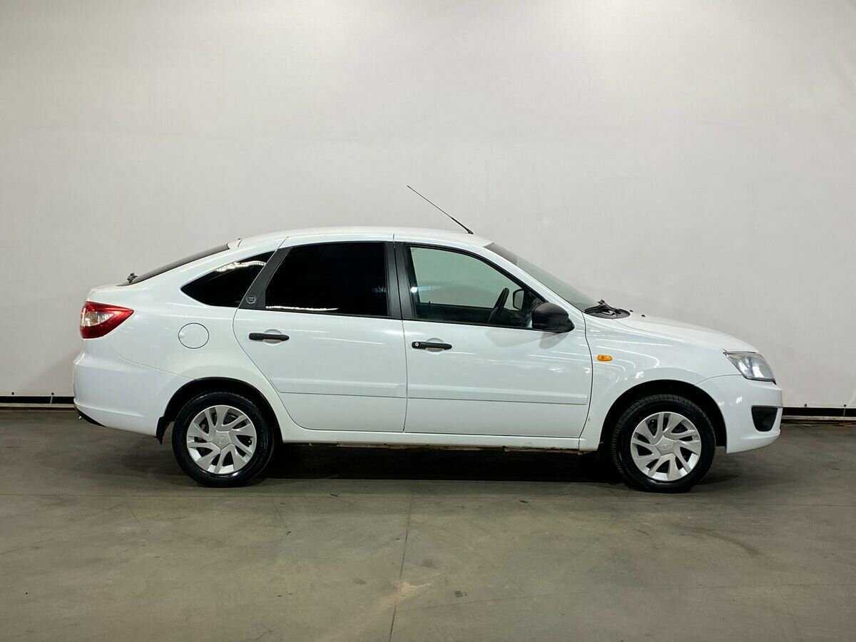 Lada (ВАЗ) Granta с пробегом — 2016 год. Фото: #3