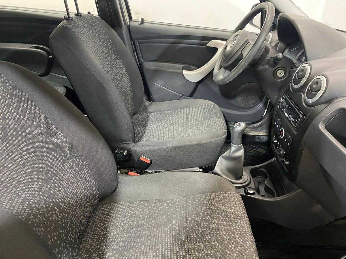 Lada (ВАЗ) Largus с пробегом — 2019 год. Фото: #8