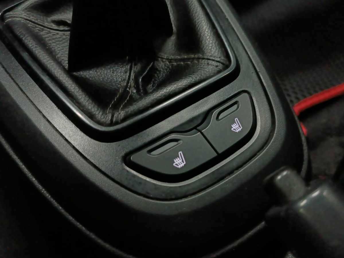 Lada (ВАЗ) Vesta с пробегом — 2016 год. Фото: #14