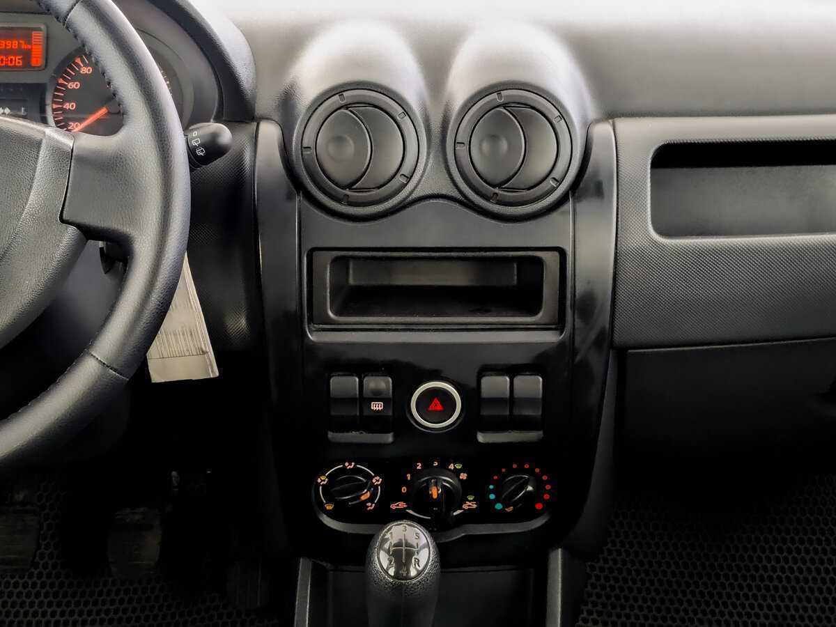 Lada (ВАЗ) Largus с пробегом — 2019 год. Фото: #12