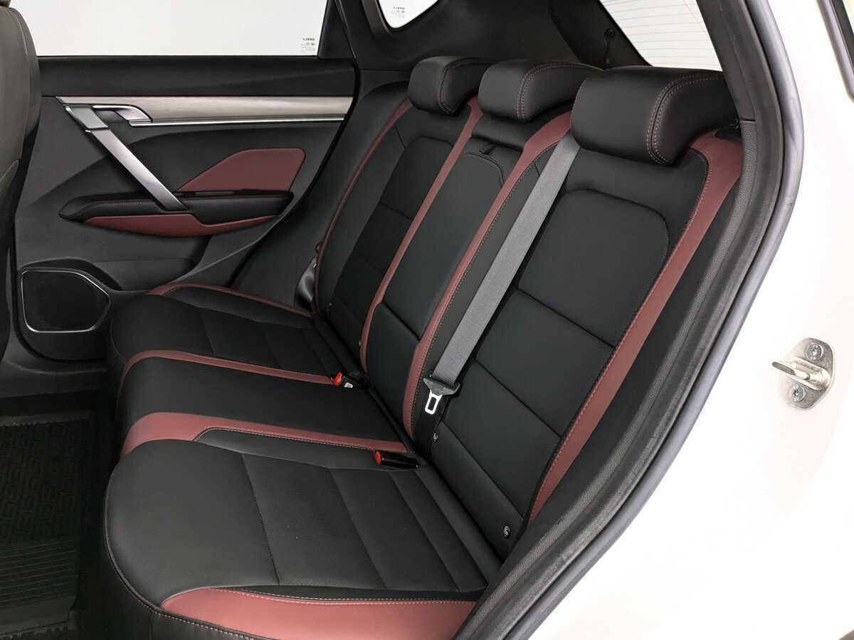 Geely Coolray с пробегом — 2021 год. Фото: #9