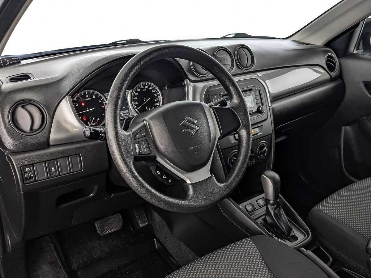 Suzuki Vitara с пробегом — 2016 год. Фото: #10