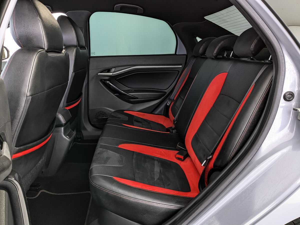 Lada (ВАЗ) Vesta с пробегом — 2019 год. Фото: #13