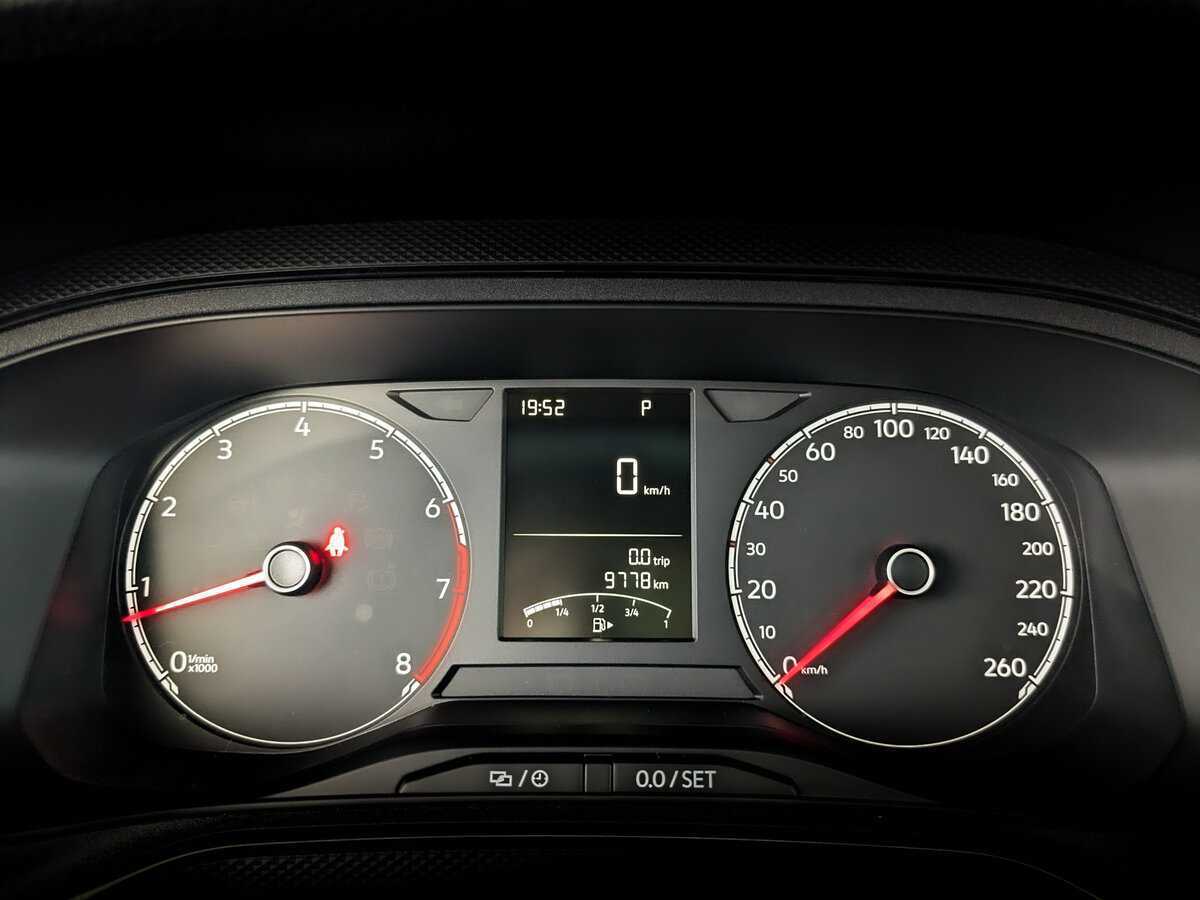 Volkswagen Polo с пробегом — 2021 год. Фото: #10