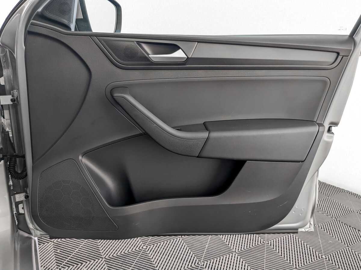 Volkswagen Polo с пробегом — 2021 год. Фото: #19