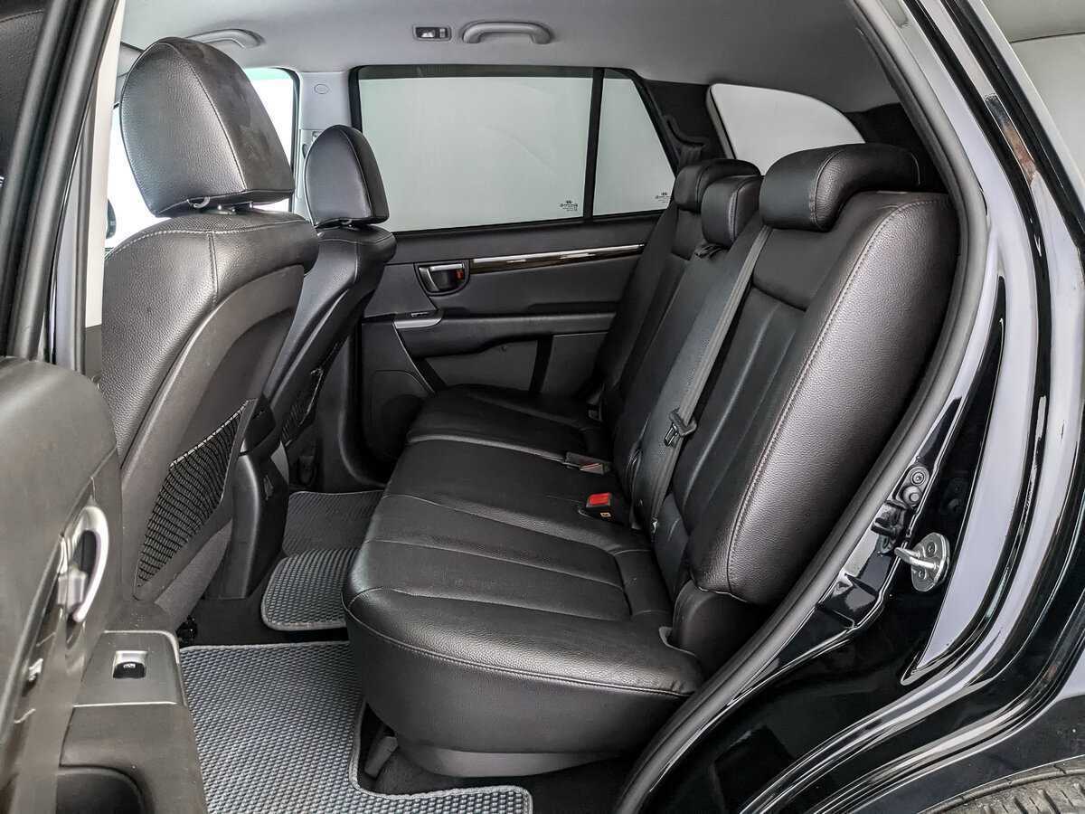 Hyundai Santa Fe с пробегом — 2012 год. Фото: #13