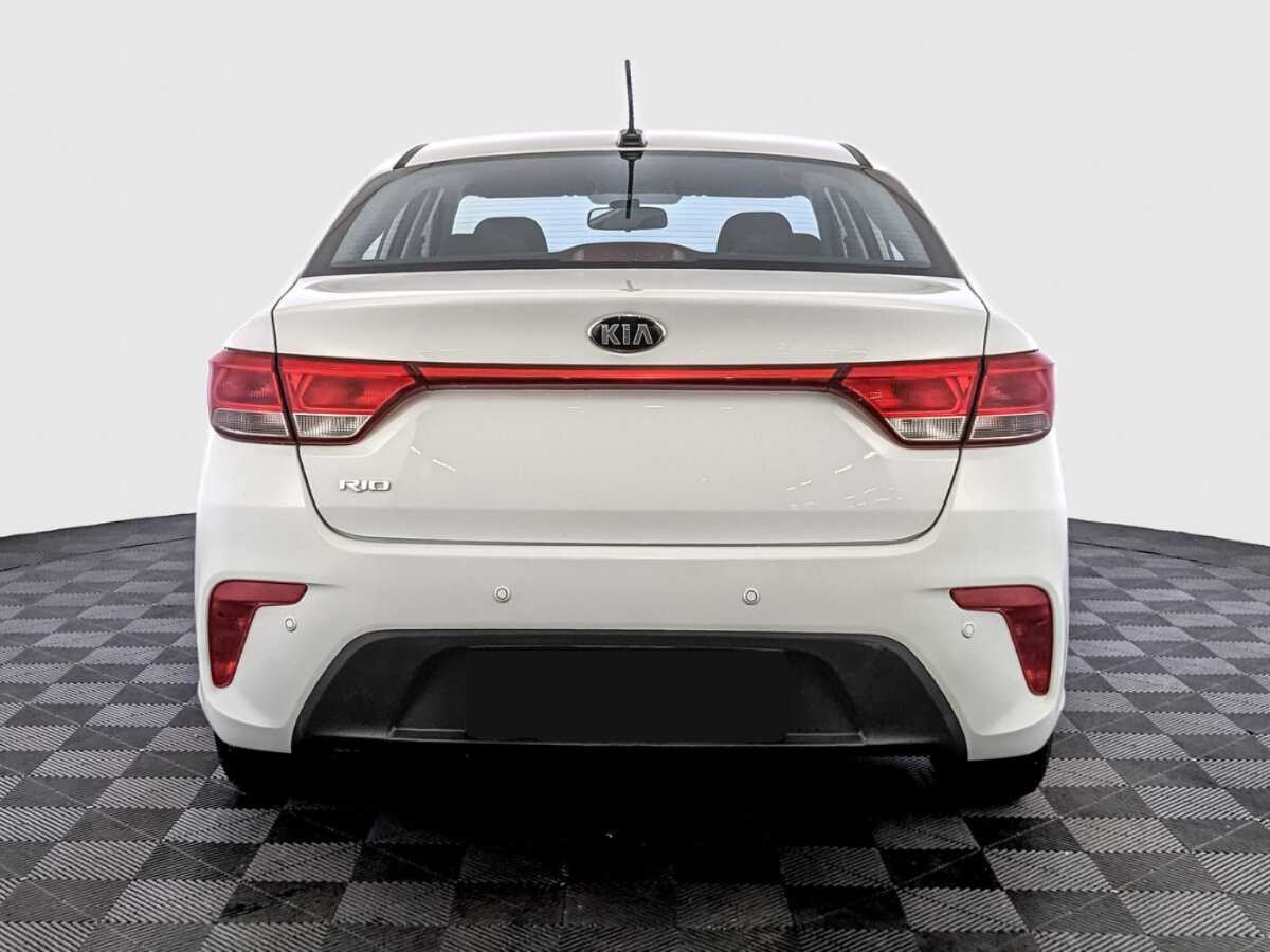 Kia Rio с пробегом — 2020 год. Фото: #5