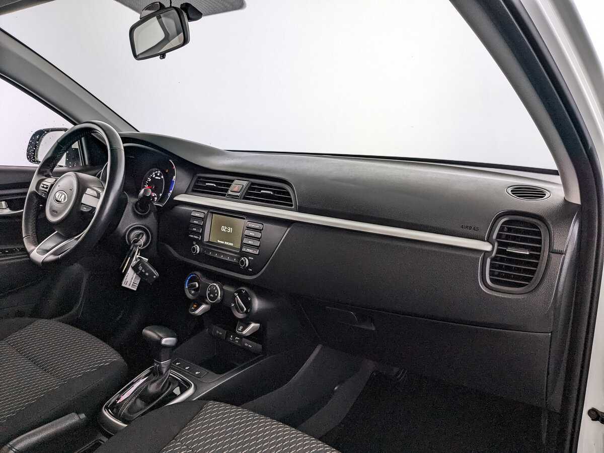 Kia Rio с пробегом — 2020 год. Фото: #8