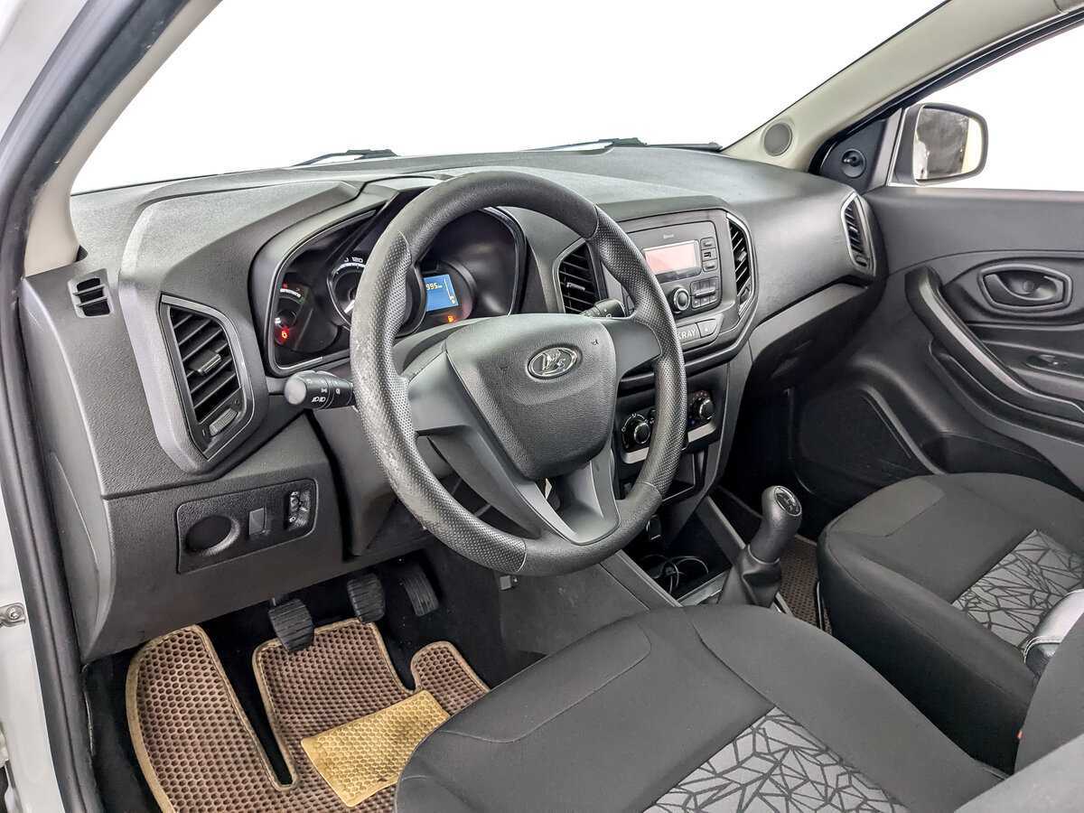 Lada (ВАЗ) XRAY с пробегом — 2018 год. Фото: #13