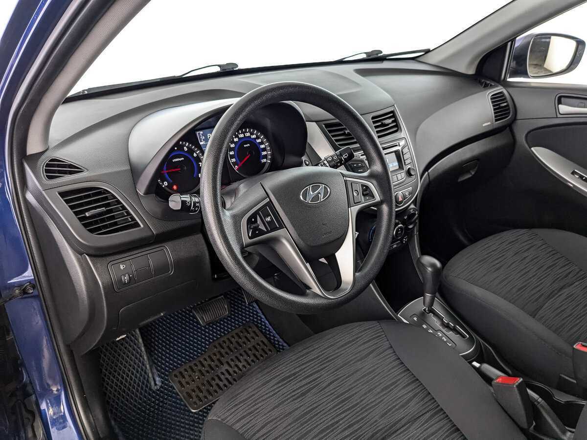 Hyundai Solaris с пробегом — 2015 год. Фото: #10