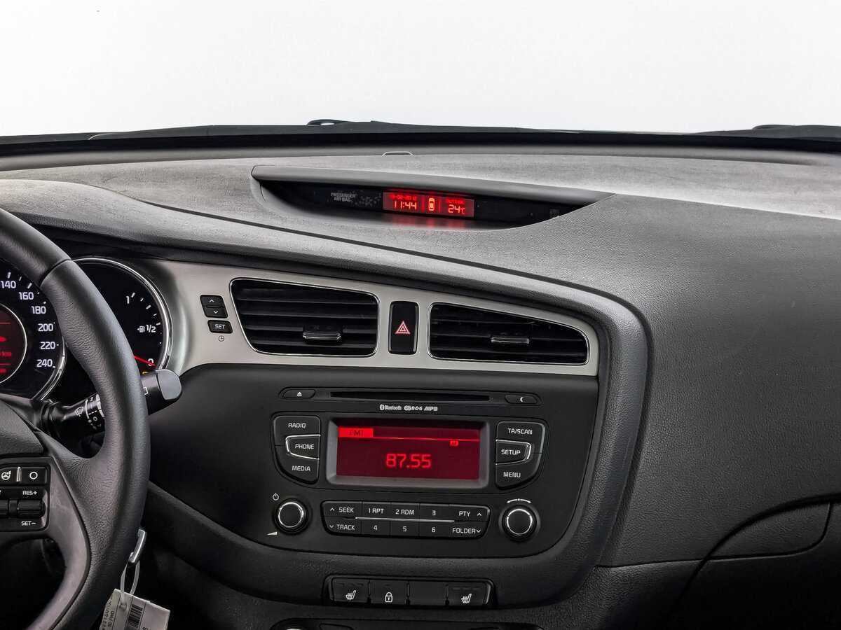 Kia Ceed с пробегом — 2015 год. Фото: #12