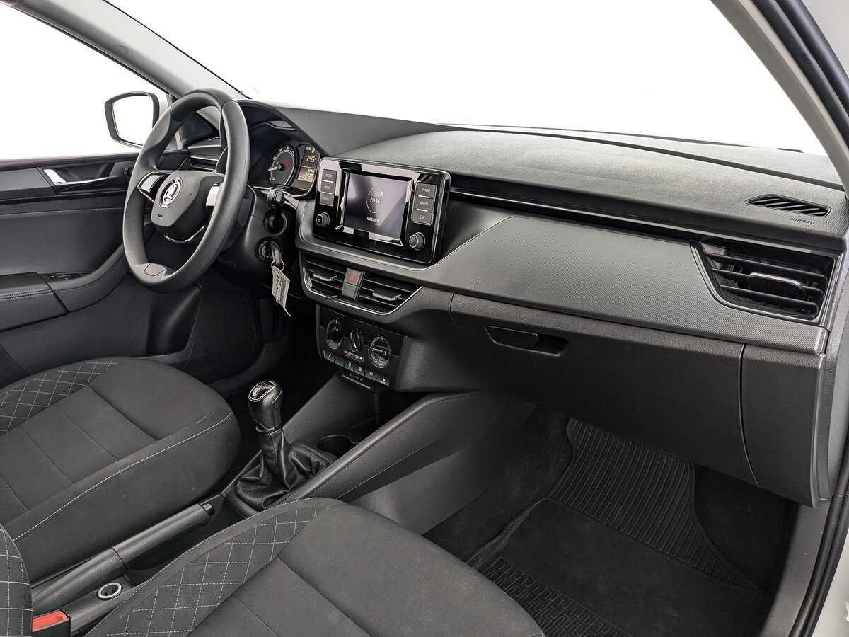 Skoda Rapid с пробегом — 2020 год. Фото: #8