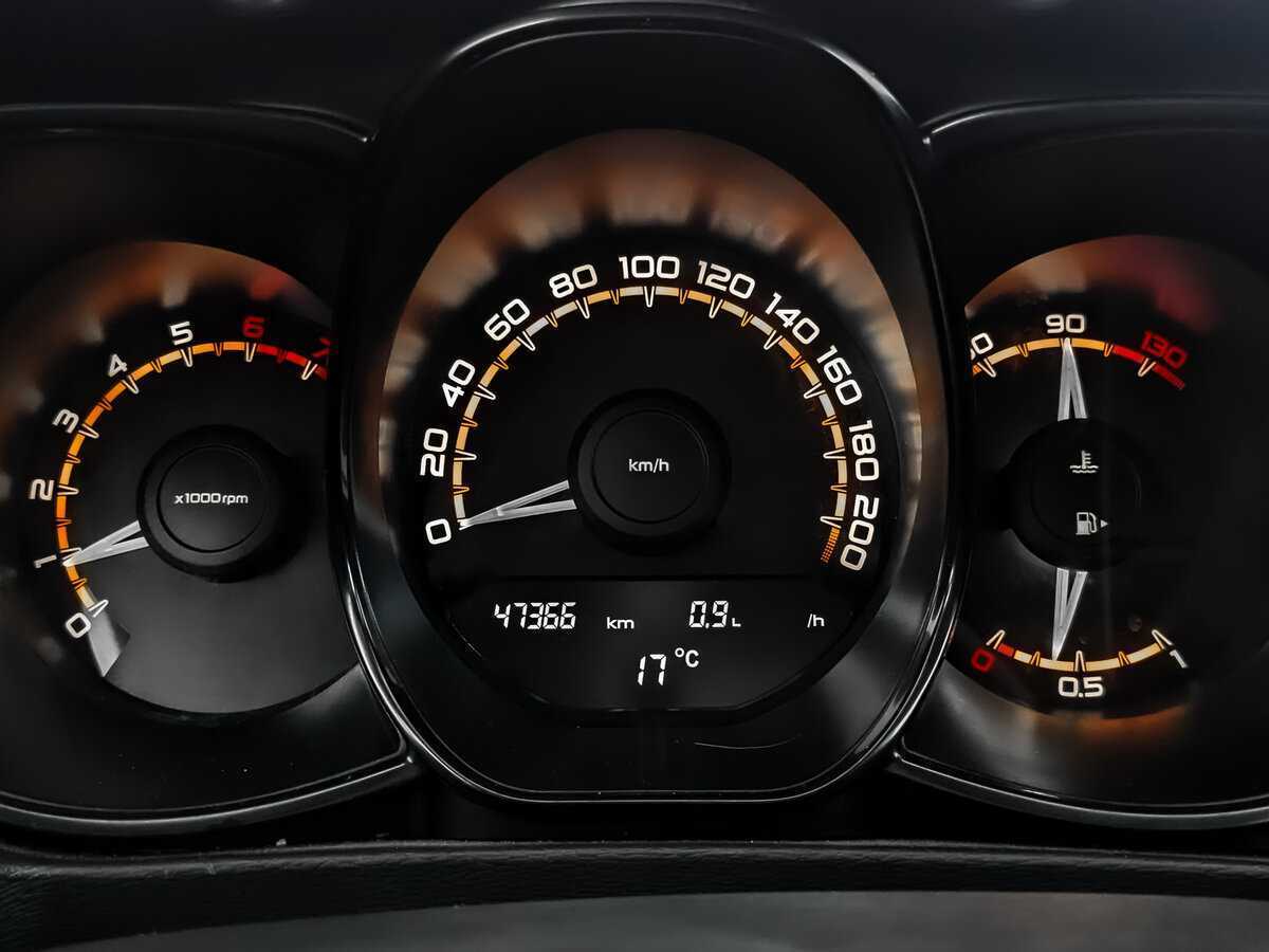 Lada (ВАЗ) Vesta с пробегом — 2021 год. Фото: #11