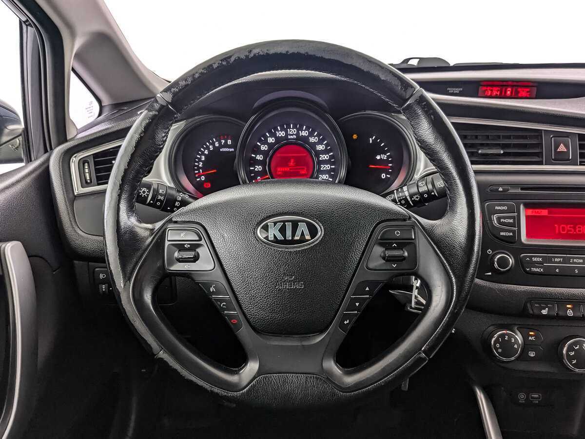 Kia Ceed с пробегом — 2015 год. Фото: #17