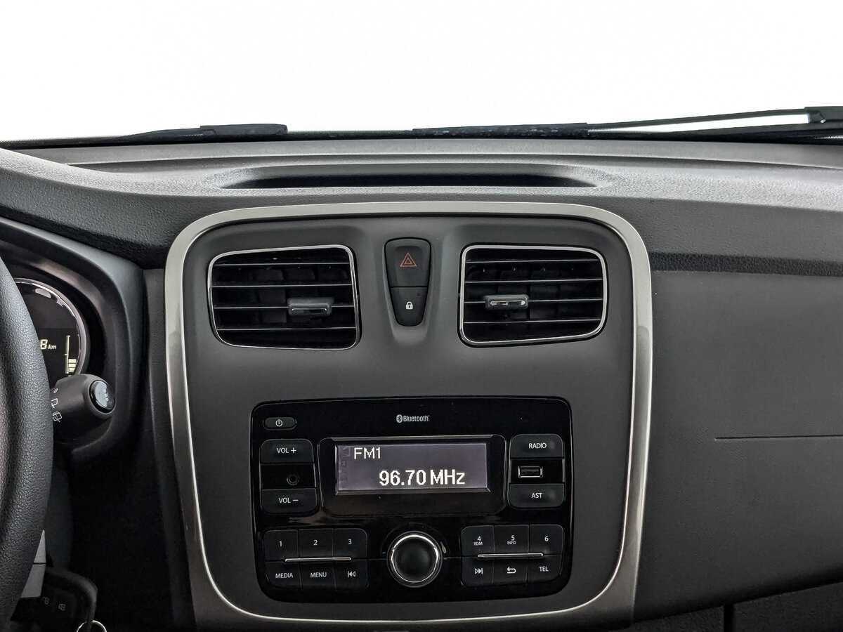 Renault Sandero с пробегом — 2021 год. Фото: #12