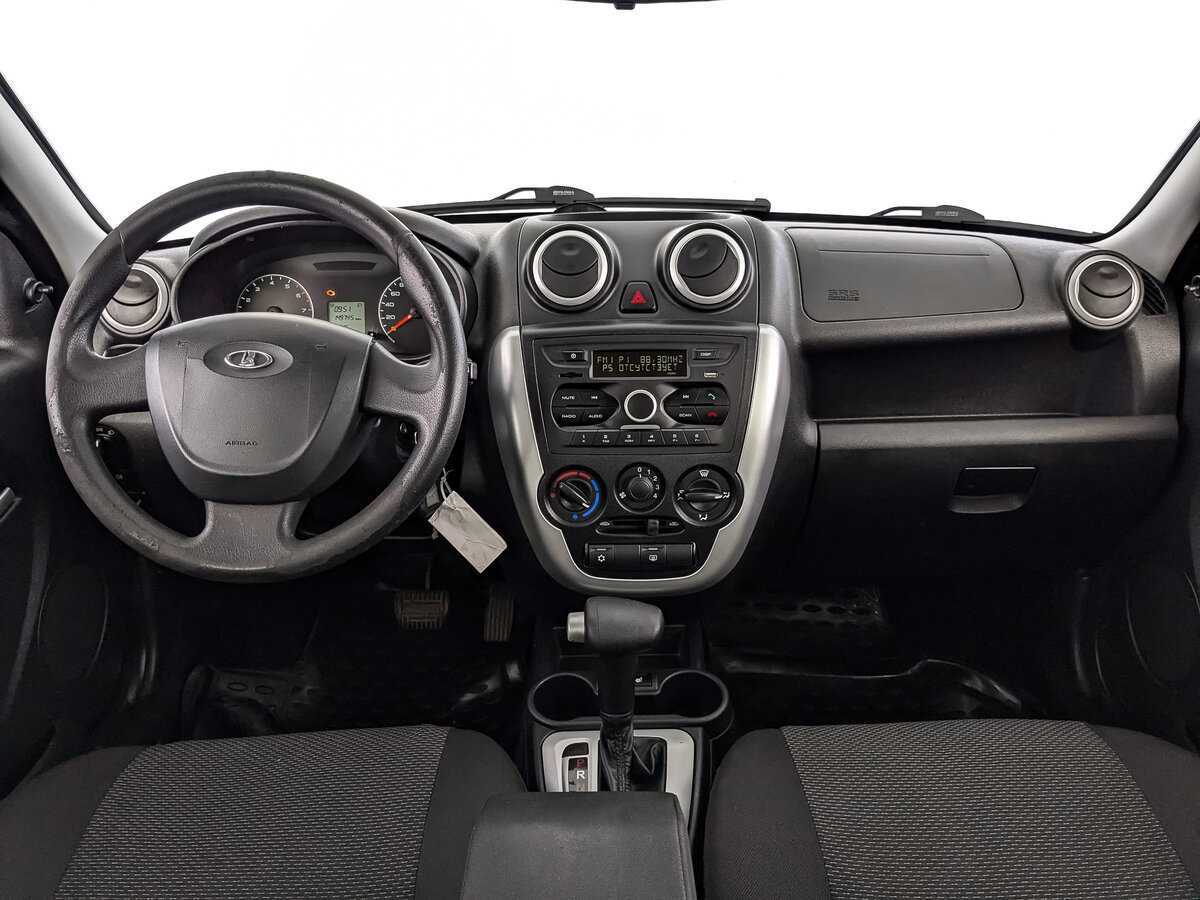 Lada (ВАЗ) Granta с пробегом — 2017 год. Фото: #9