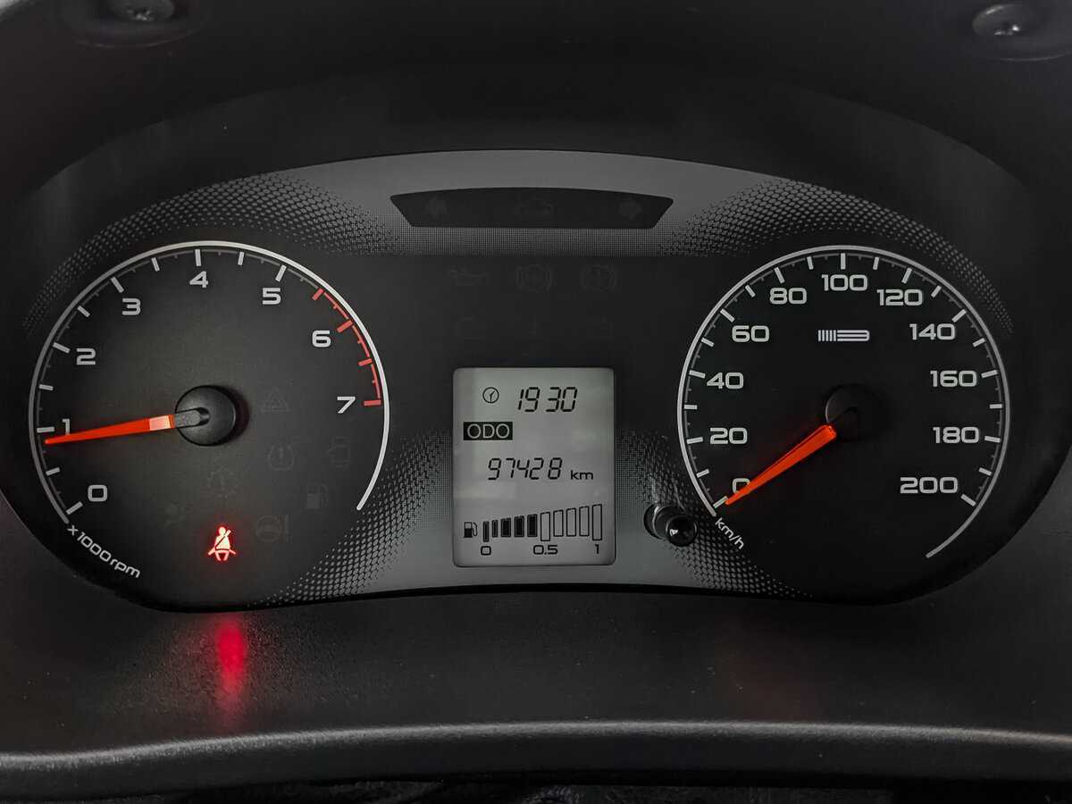 Lada (ВАЗ) Granta с пробегом — 2017 год. Фото: #11