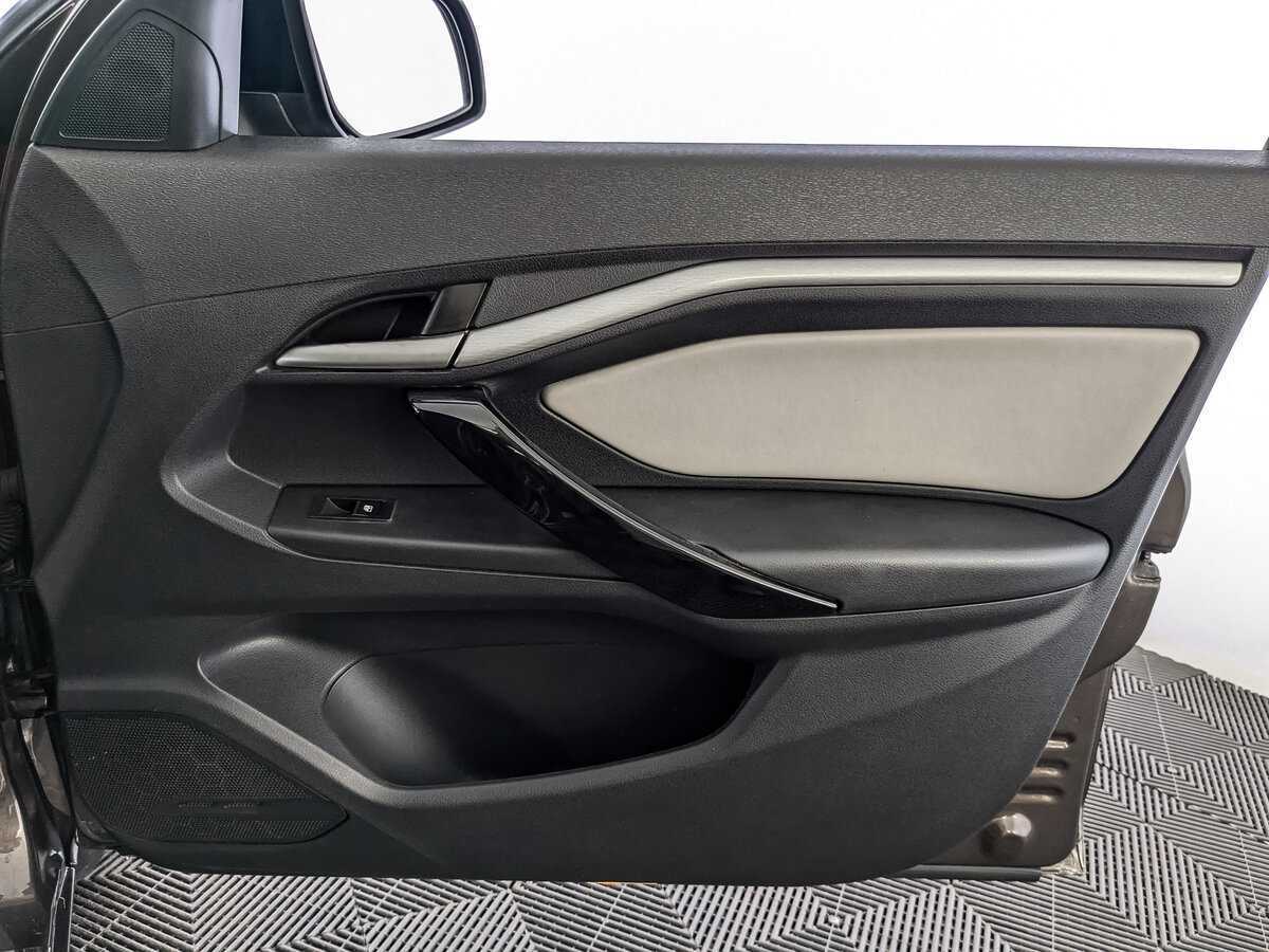 Lada (ВАЗ) Vesta с пробегом — 2019 год. Фото: #19